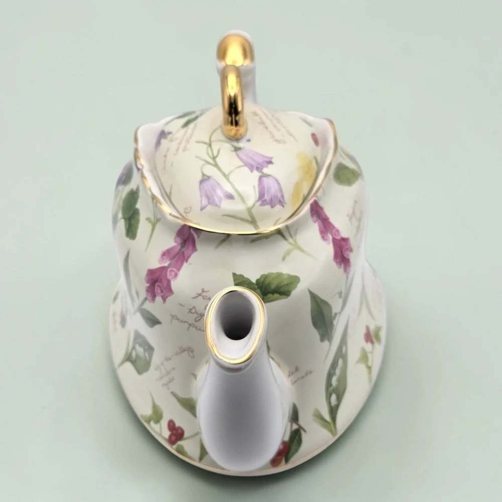 Vintage Royal Cuthbertson Floral Porcelain Botanical Teapot Made In England‎